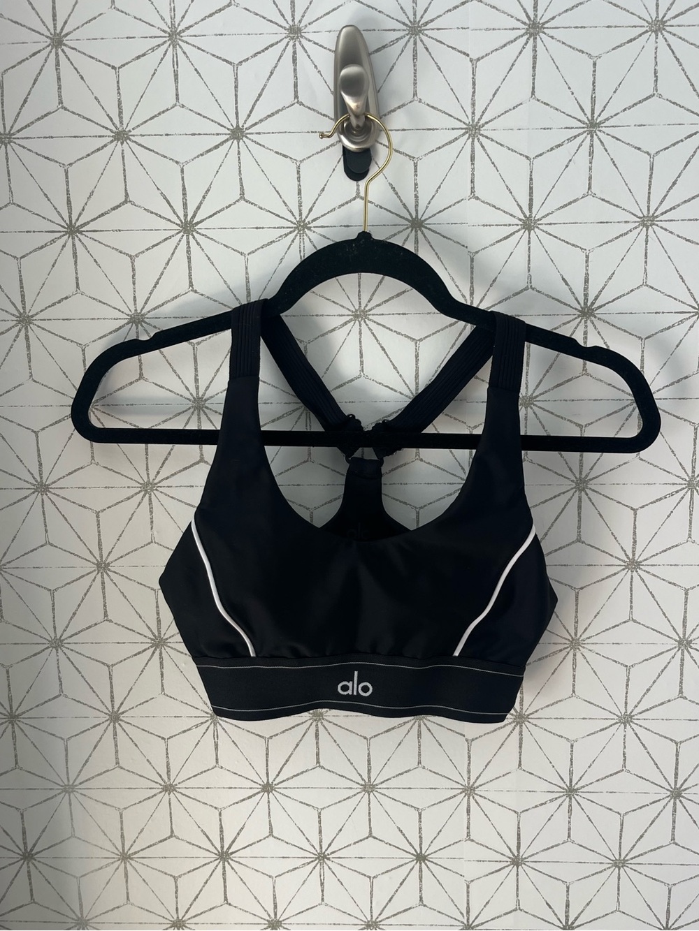 Alo Brand Name Banded Sports Bra